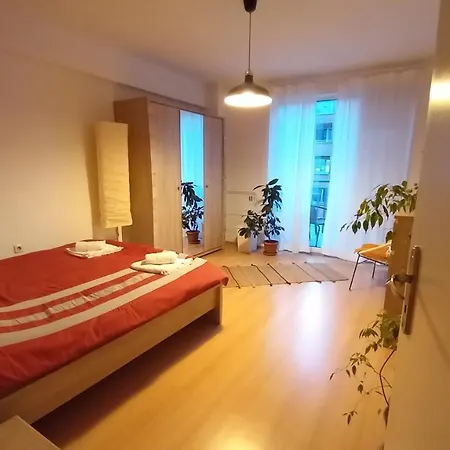 Apartment Central Bright And Cozy Sofia
