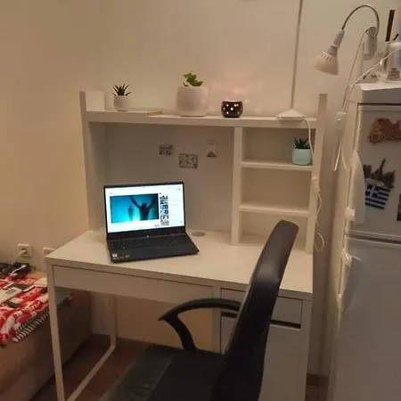 Central Bright And Cozy Apartment