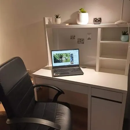 Apartment Central Bright And Cozy